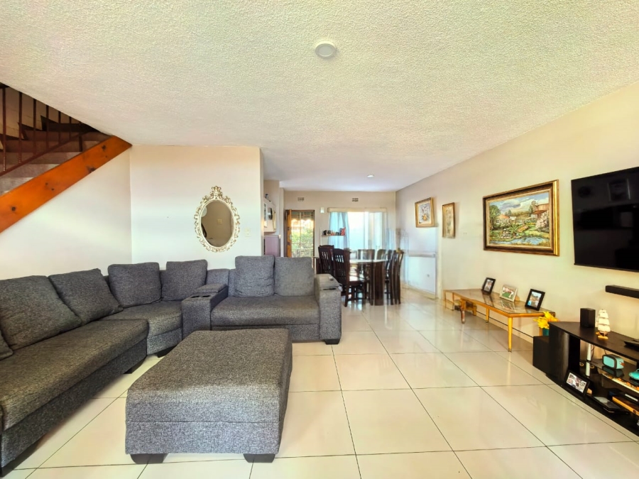 2 Bedroom Property for Sale in Vaalpark Free State